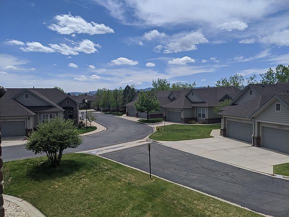 Patio has mountain views as well!