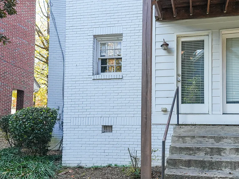 118 N Laurel Ave #2 — Photo 23