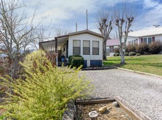 1022 Kildee St, Townsend, TN 37882