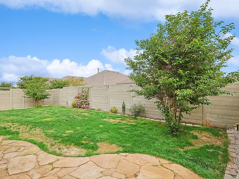 2108 Blackrail Ct — Photo 32