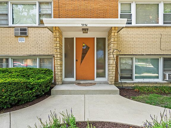 3rd image of 3954 N Pioneer Ave #1