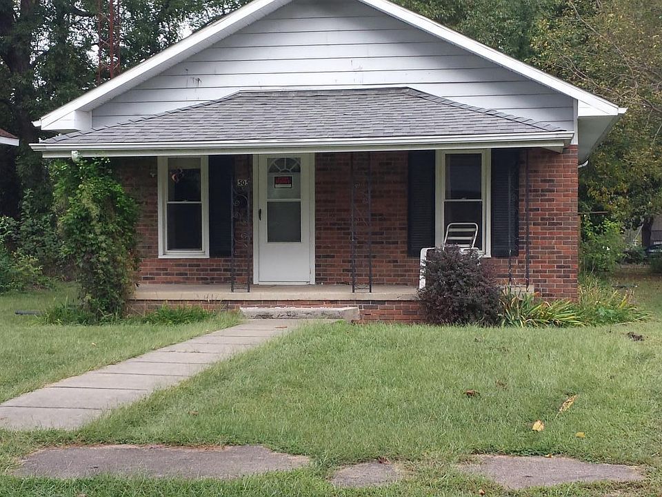 1st image of 505 Maple St
