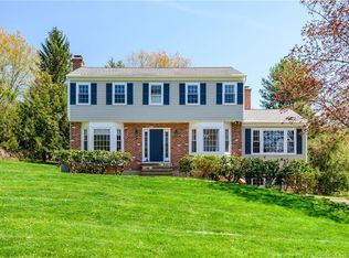 19 Ridge Rd, Newtown, CT 06470