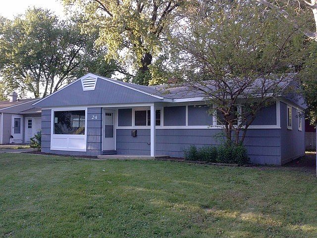 1st image of 24 Meadowlark Ln