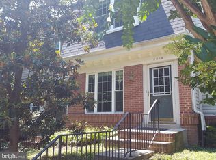 6610 Cypress Point Rd, Alexandria, VA 22312