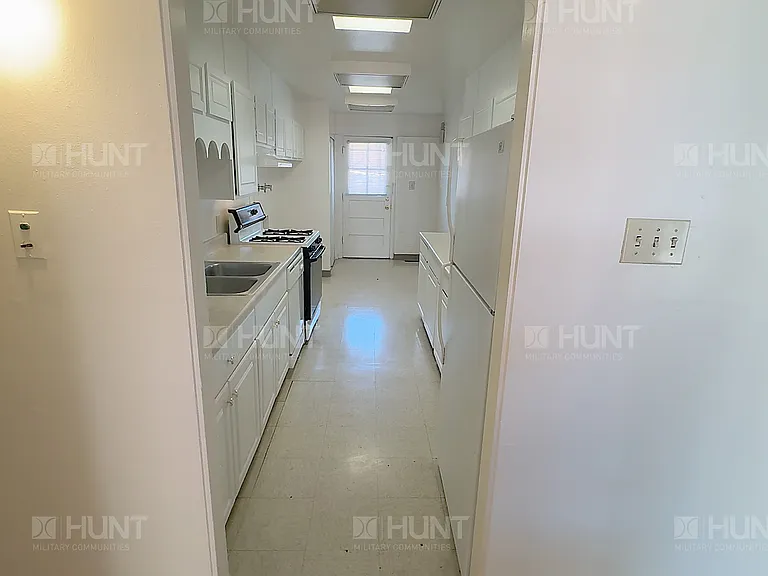 4108A Mercury Cir SE — Photo 5