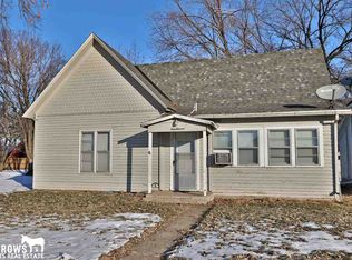 911 Main St, Adams, NE 68301