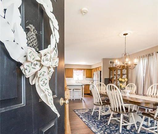 4th image of 95 Crown Dr