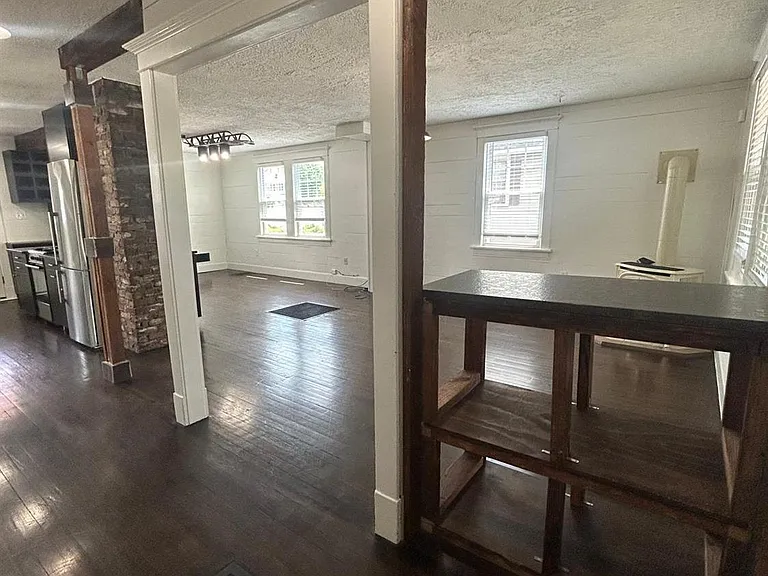 272 Lake Ave — Photo 22