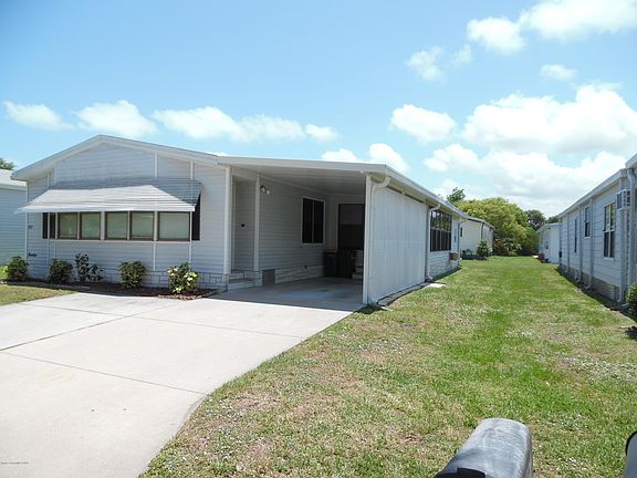 3rd image of 577 Dolphin Cir