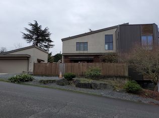 3114 Lake Washington Blvd N, Renton, WA 98056