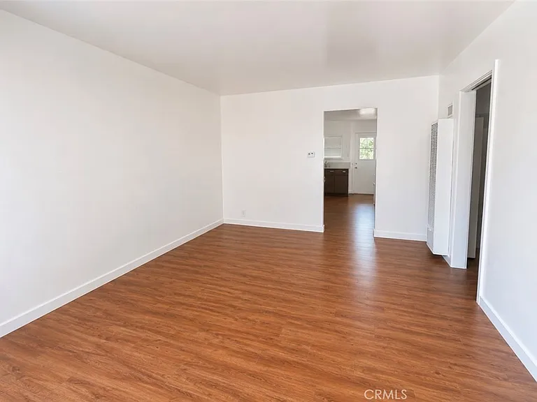 15226 Normandie Ave #B — Photo 16