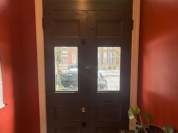 5th image of 204 Hamilton St