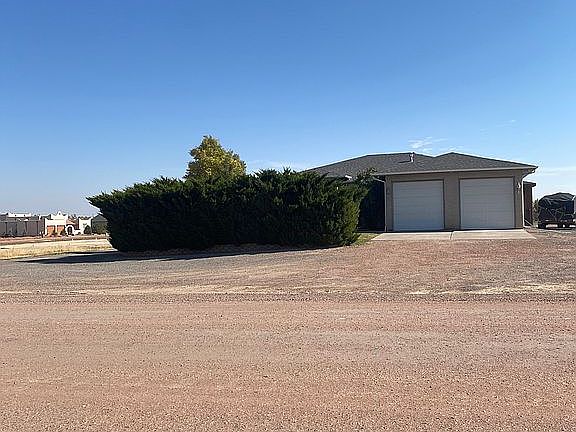 5th image of 880 S Rosa Linda Dr