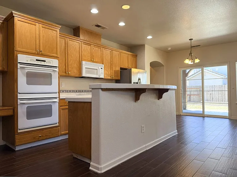 1326 Tide Dr — Photo 10