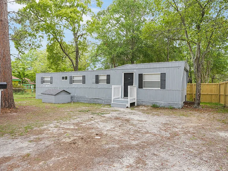 4404 Piedmont Ave — Photo 1