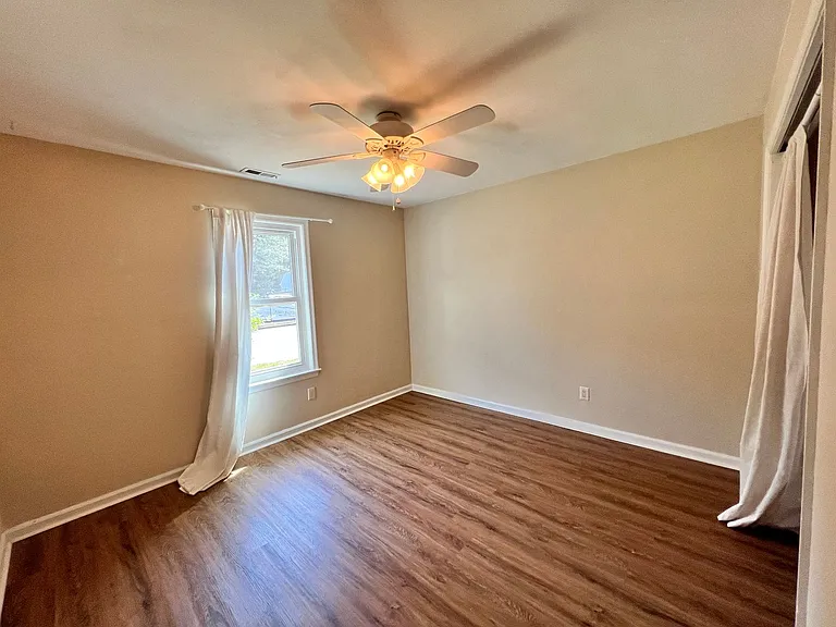1594 Hummingbird Ln — Photo 18