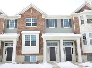 2610 Dunraven Ave, Naperville, IL 60540