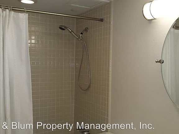2nd image of 309 Opal St APT 3D
