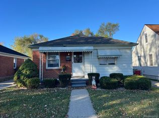 23741 Rosalind Ave, Eastpointe, MI 48021