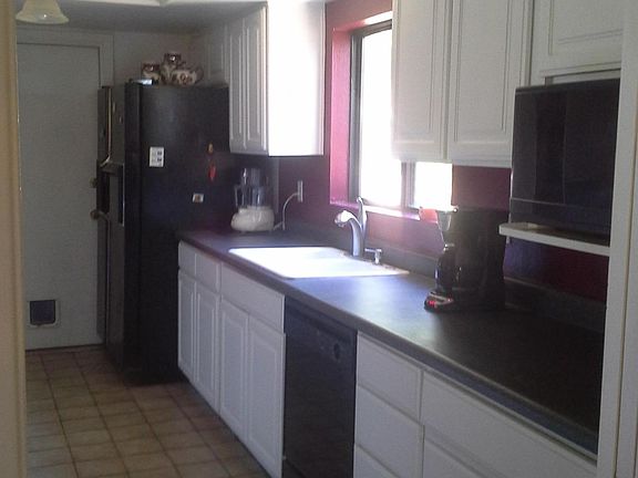 4th image of 5815 S Kenwood Ln