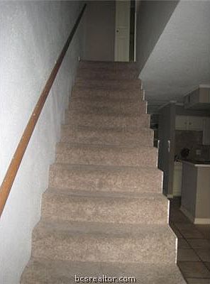 5th image of 904 University Oaks #71