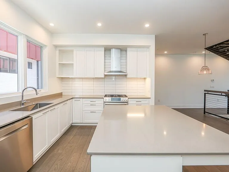 1145 Kirkwood Ave SE #14 — Photo 11