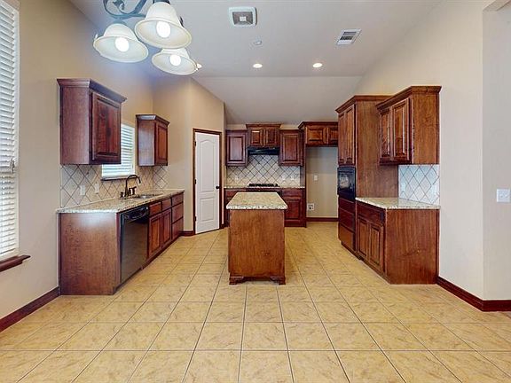 5th image of 2404 SW 139th St
