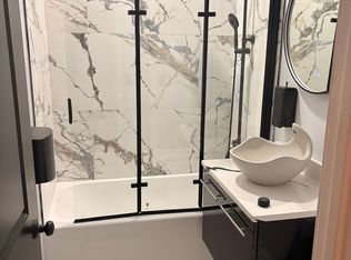 7 W 112th Pl APT 1, Chicago, IL 60628