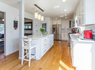 24 Clark St, Cresskill, NJ 07626