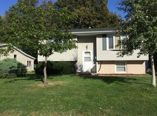 213 N 8th St, Eldridge, IA 52748