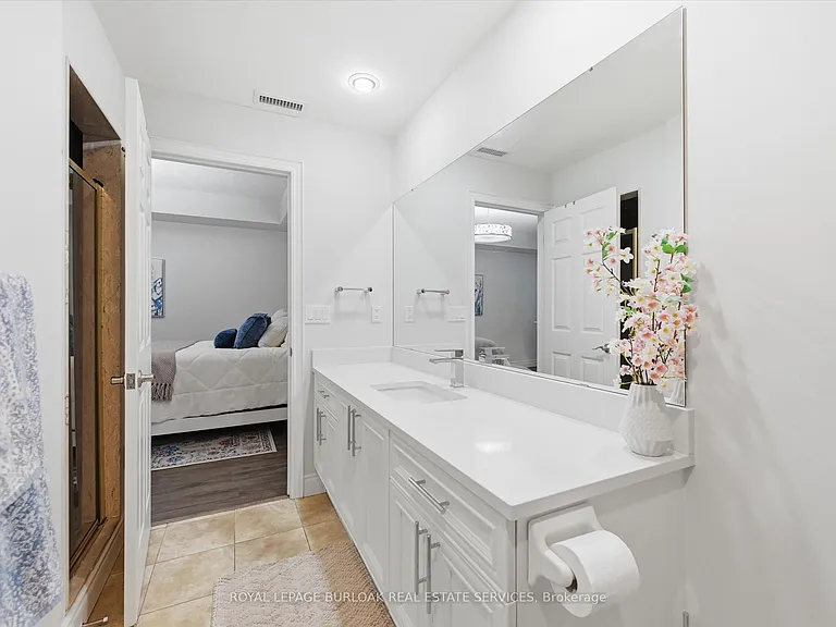 1477 Lakeshore Rd #305 — Photo 41