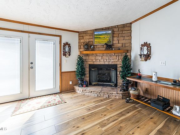 2nd image of 1112 Oakes Vista Way