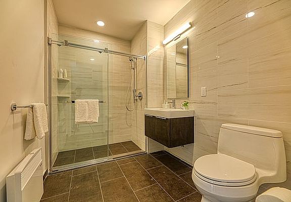 4th image of 14474 Northern Blvd Penthouse J