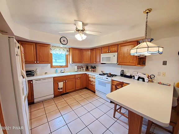 2nd image of 64 Applewood Dr