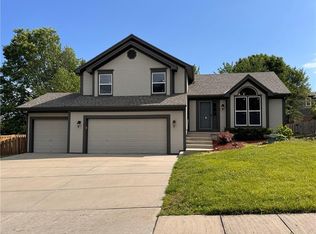 4705 NW 90th St, Kansas City, MO 64154