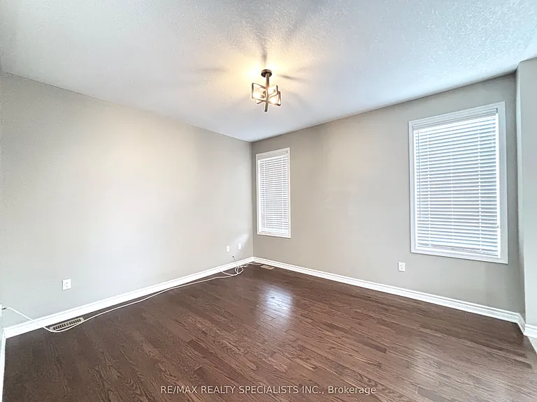 227 Spring Creek Dr — Photo 1
