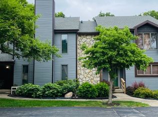 209 Fox Trot APT C, Dixon, IL 61021
