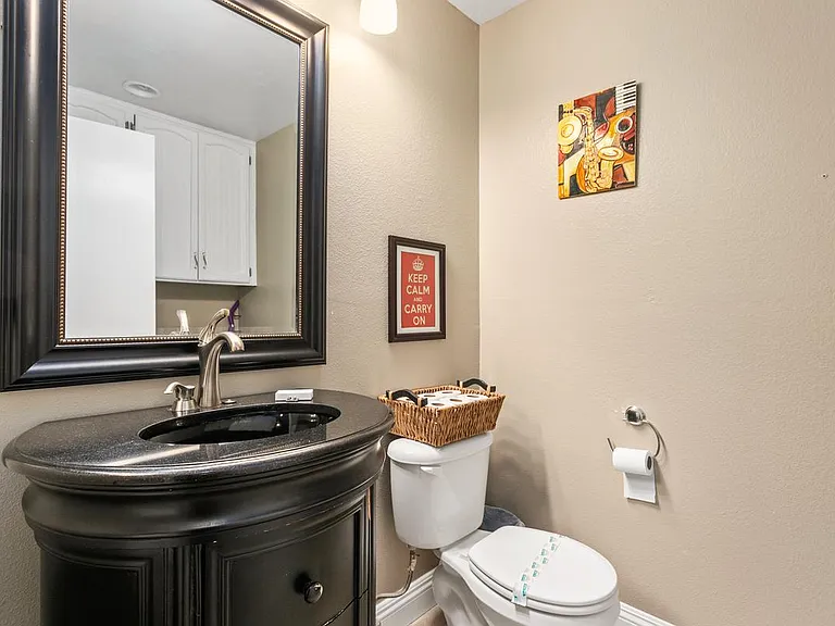 784 S Sierra Ave — Photo 16