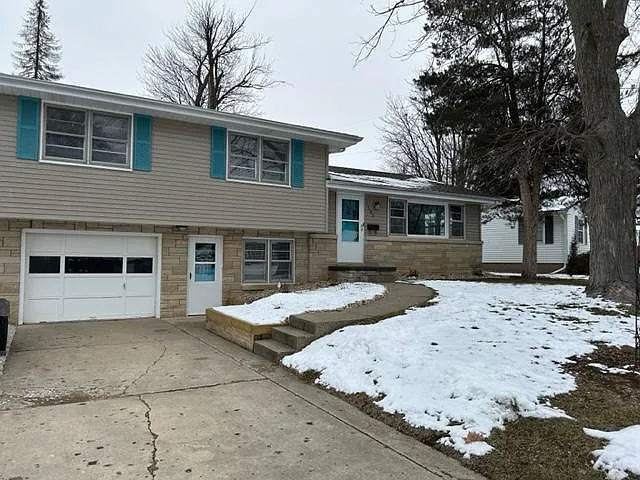503 Devonshire Rd photo 1