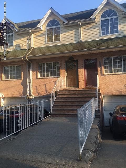 1st image of 106 Arlington Pl #1