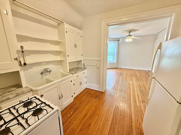 5th image of 143 2nd Ave APT 2F