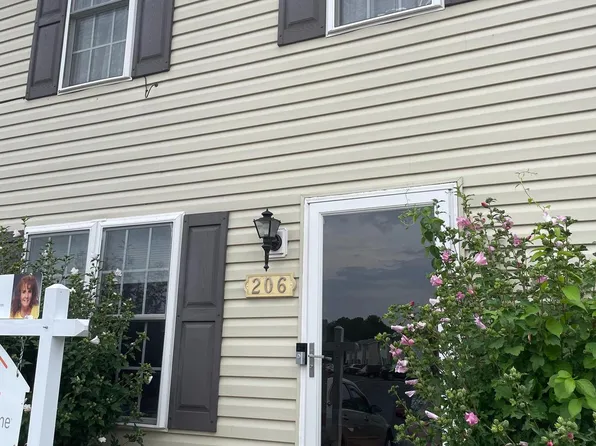 206 Kadies Ln, Edinburg, VA 22824