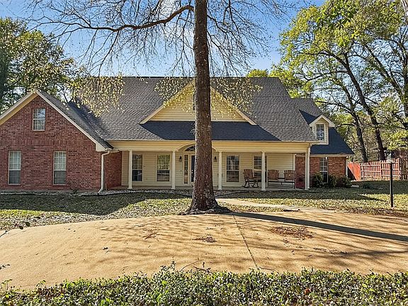 2nd image of 365 Timber Lakes Dr
