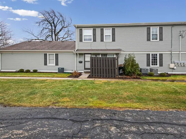 21627 E Eleven Mile Rd #3, Saint Clair Shores, MI 48081