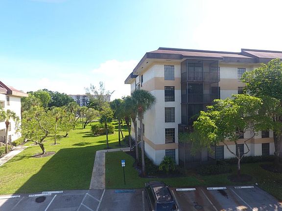 5th image of 5550 NW 44th St APT 318B