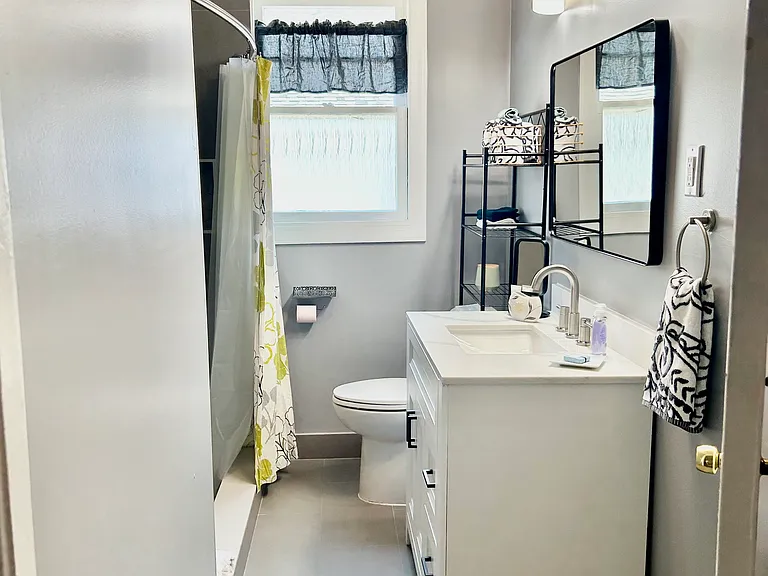 5057 Blackburn St — Photo 9