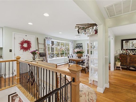 3rd image of 315 Angell Rd