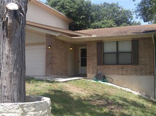 13 Moss Rock Dr, New Braunfels, TX 78130