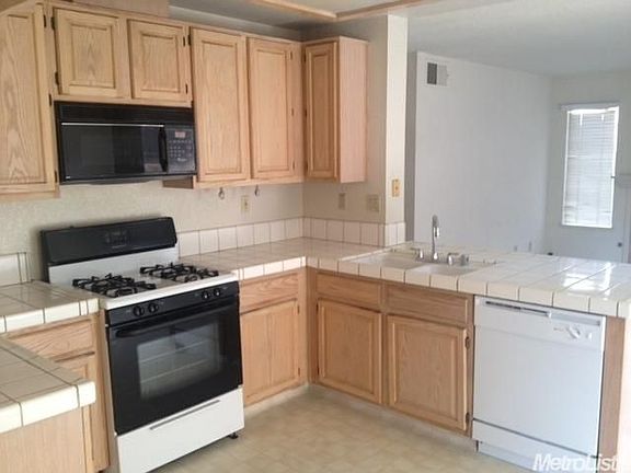 2nd image of 8434 Twin Trails Dr